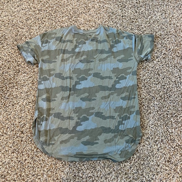 American Eagle t-shirt Size S - Picture 2 of 3